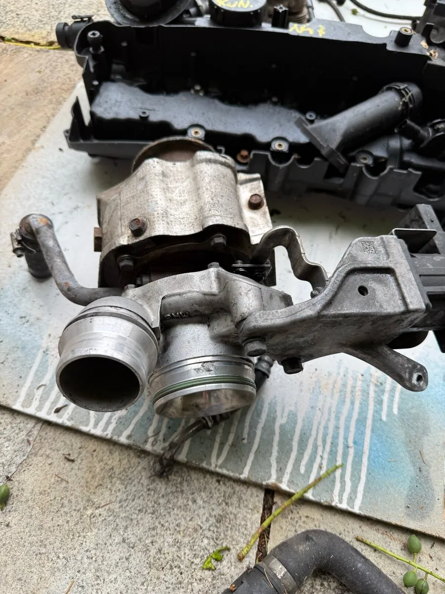 Bmw 520d 2008 engine PARTS - Image 2