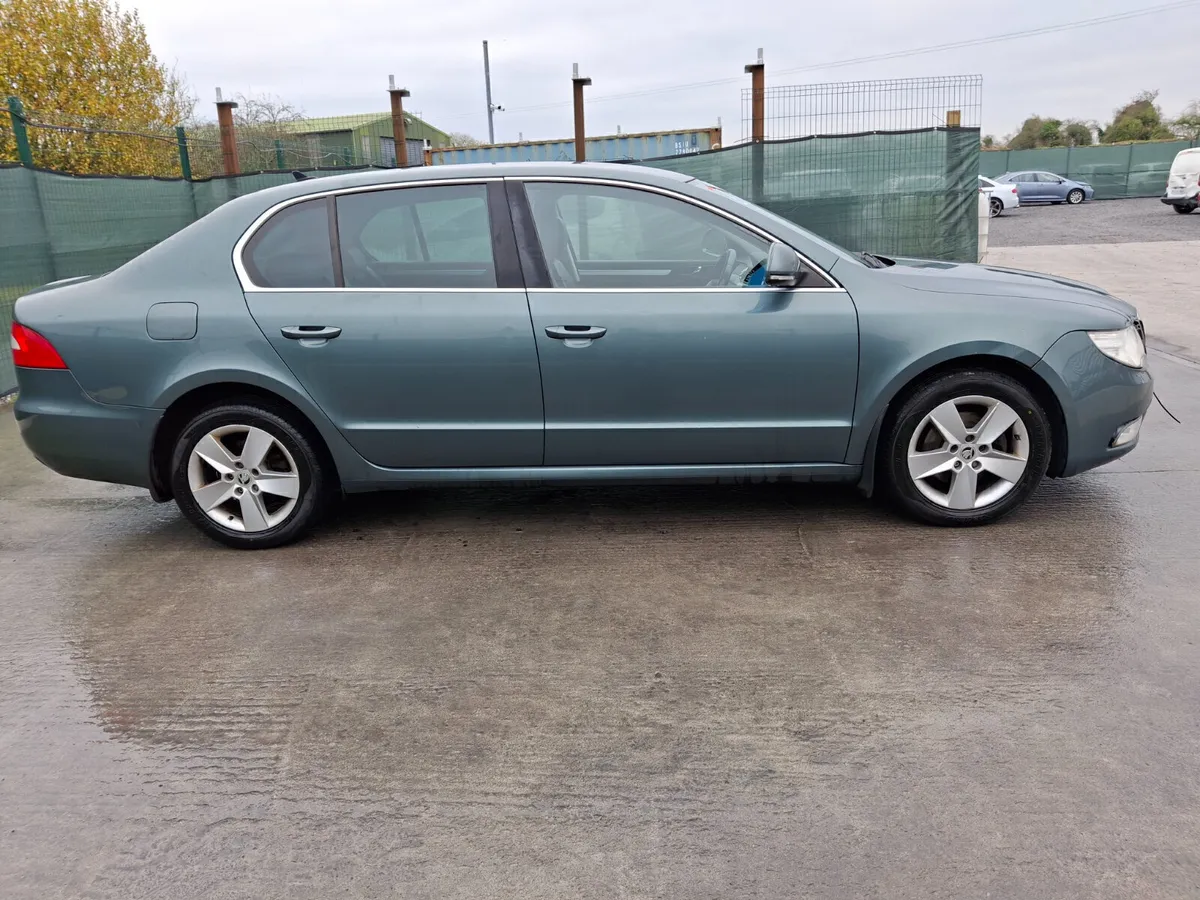 2013 Skoda Superb 1.6L TDI 😎 Light Damage! - Image 3