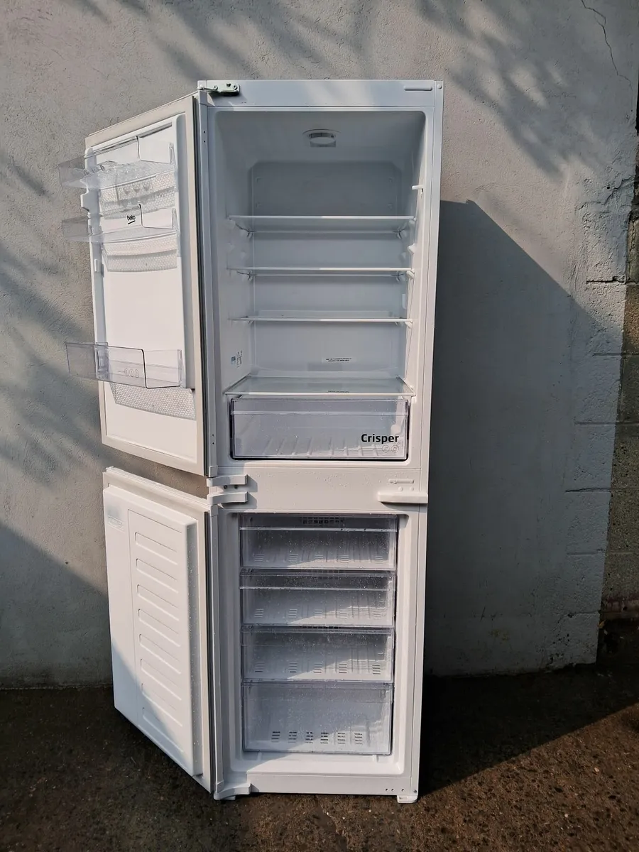 50/50  6 MOUNTH OLD INTEGRETED FRIDGE AND FREEZER - Image 3
