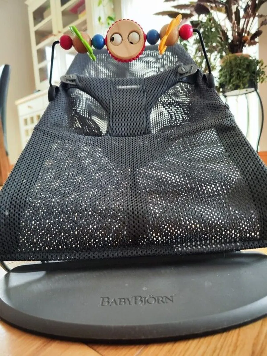 BabyBjorn Bouncer + Original Toy (like new) - Image 1
