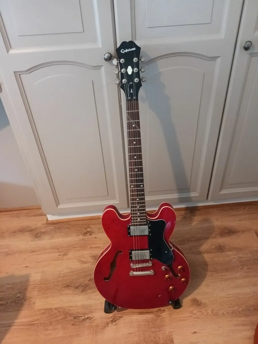 Epipone Guitar ES 335 Cherry - Image 3