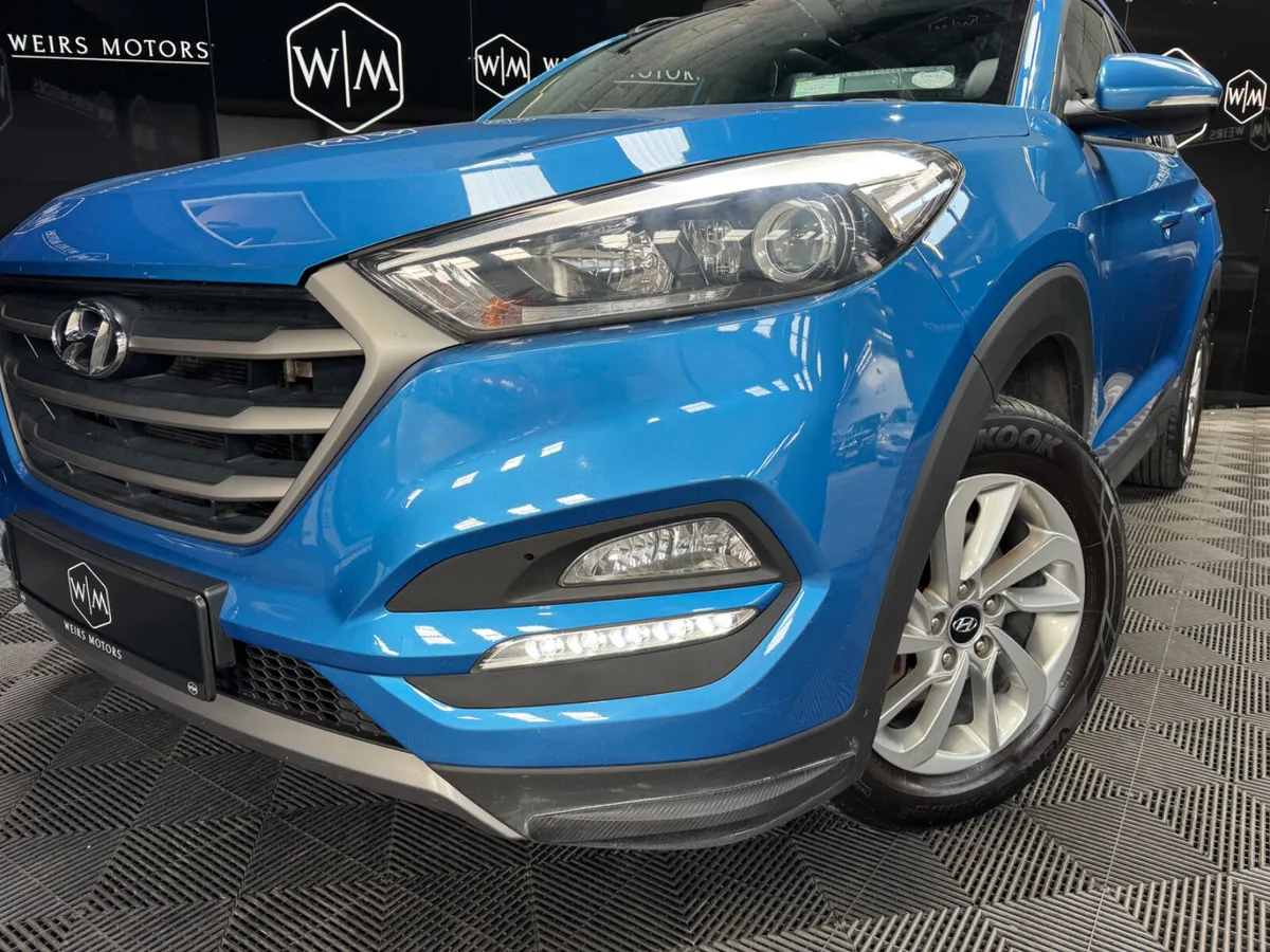 2016 Hyundai Tucson Premium 1.7 Diesel / SUNROOF - Image 3