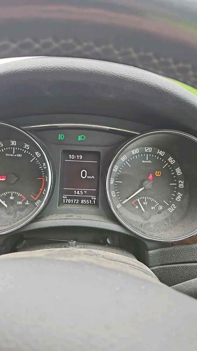 Skoda superb - Image 4