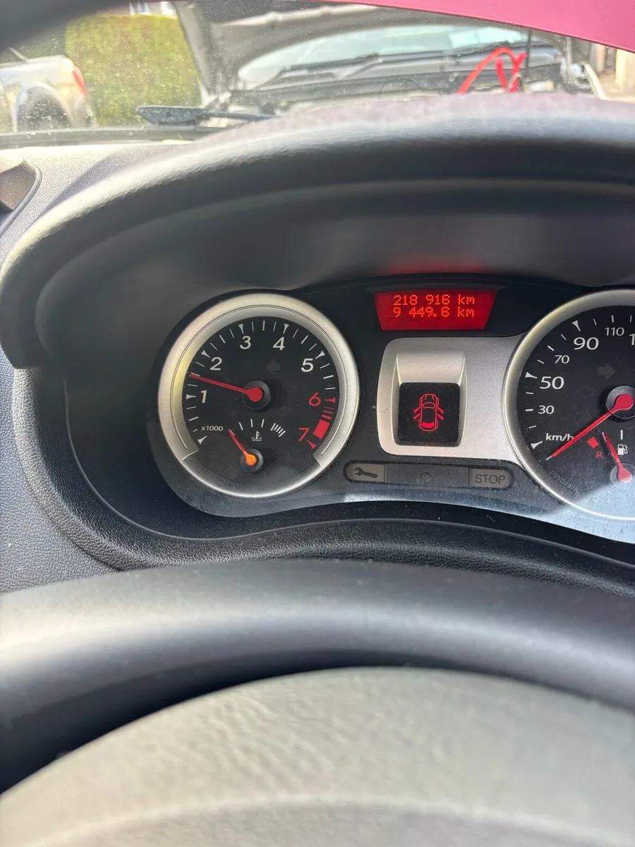Car - Image 4