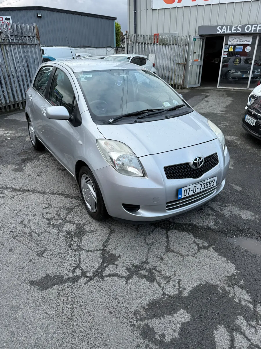 Toyota Yaris 1.3 Petrol Low Kms NCT - Image 2