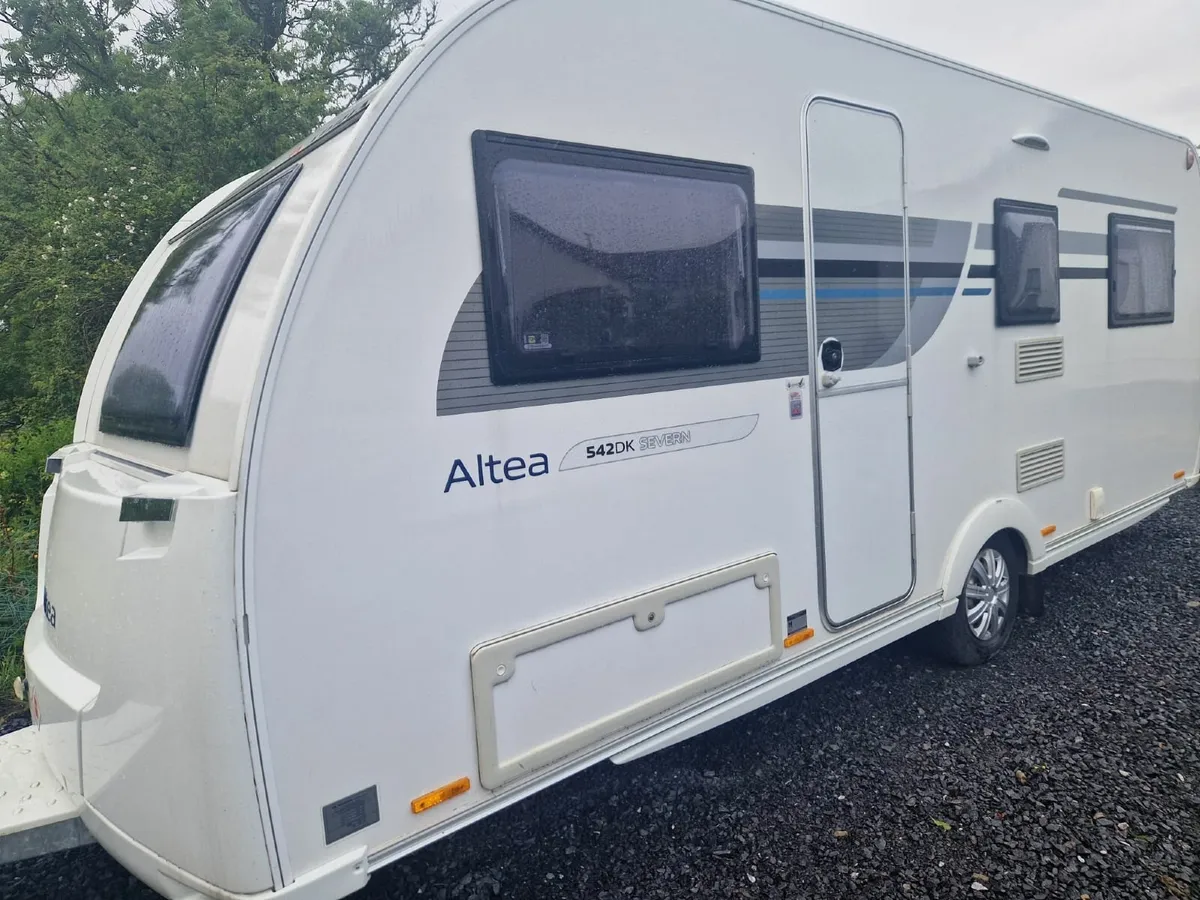 2017 Adria Altea 524DK Severn 6 Berth - Image 3