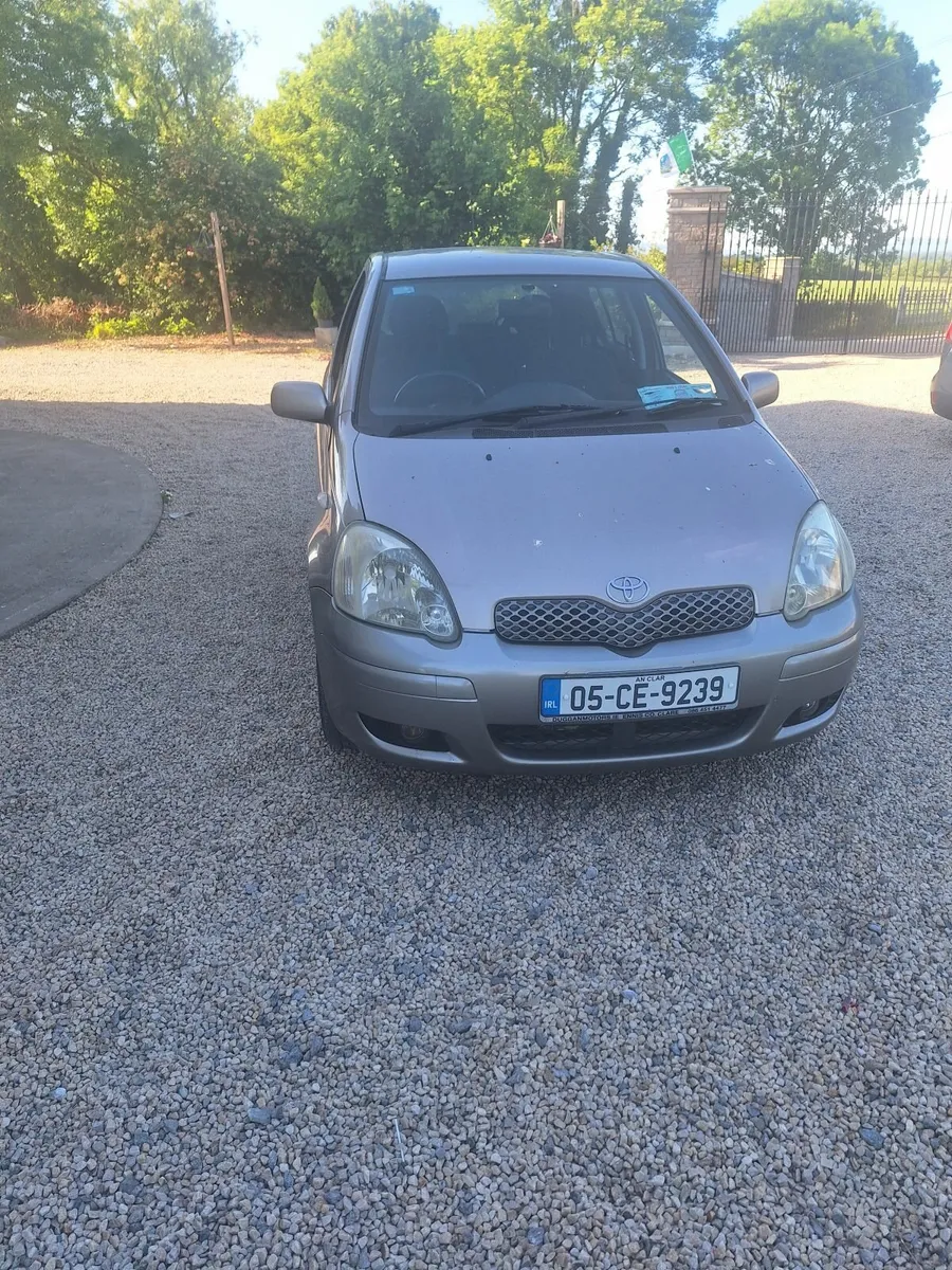 Toyota Yaris 2005 - Image 3