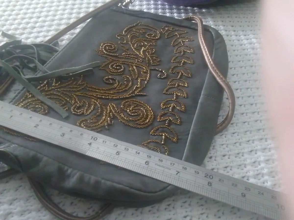 VINTAGE BIBA GREEN LEATHER BEADED BAG - Image 2