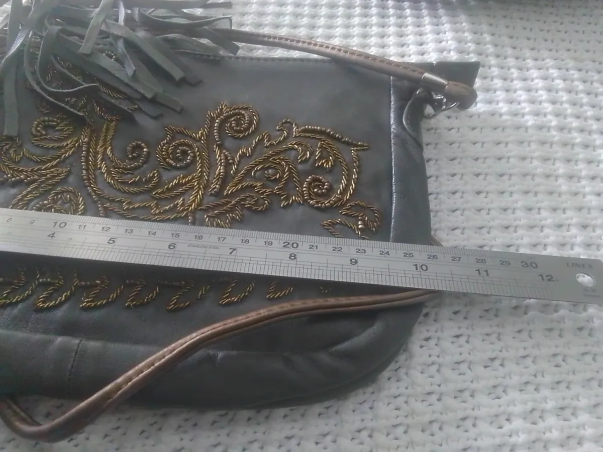 VINTAGE BIBA GREEN LEATHER BEADED BAG - Image 3