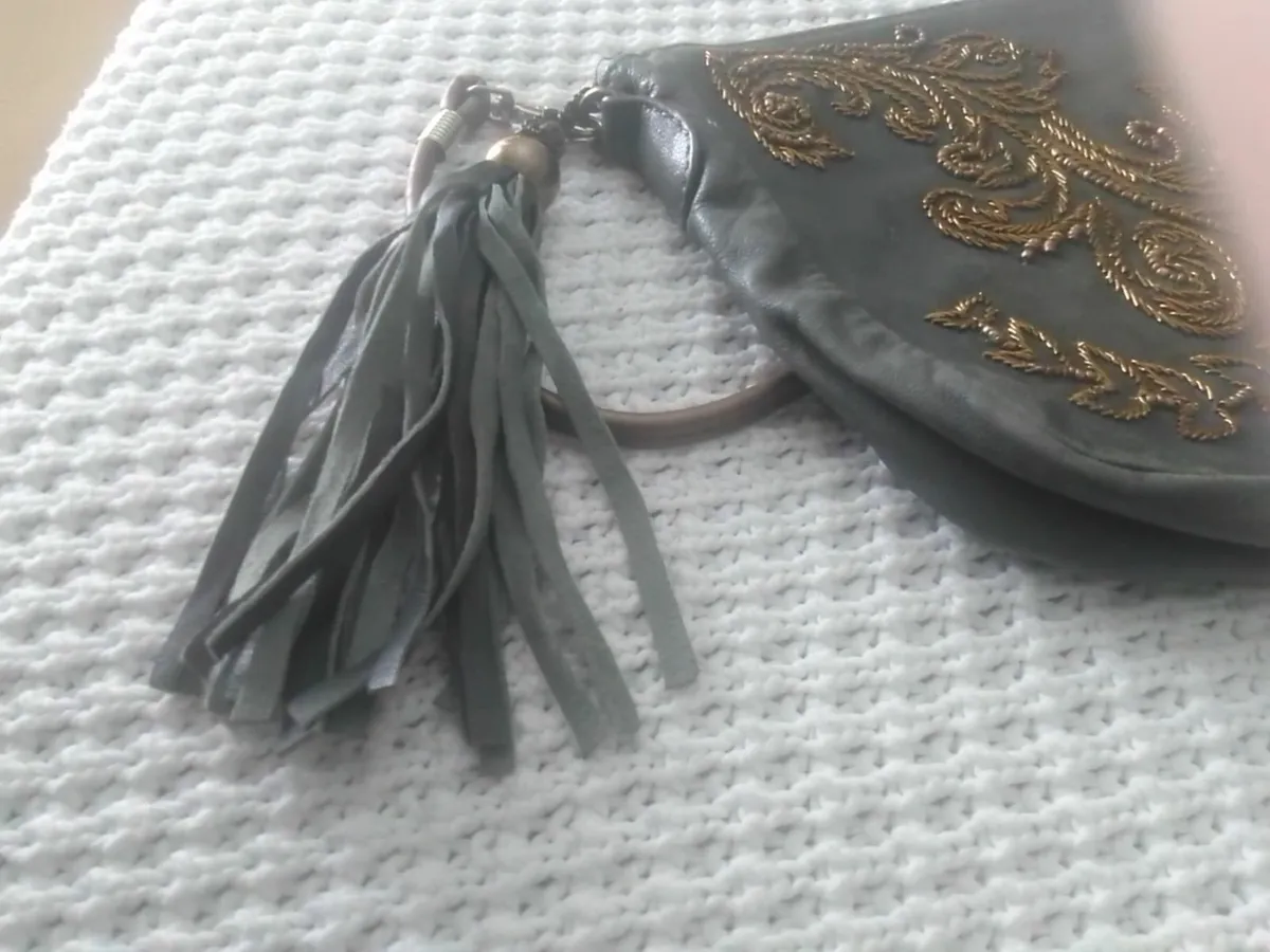 VINTAGE BIBA GREEN LEATHER BEADED BAG - Image 1