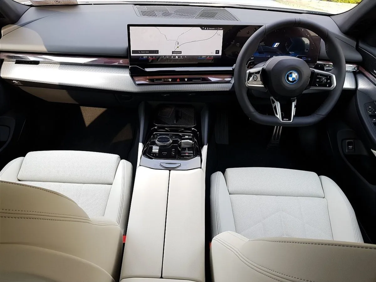 BMW 5 Series 530e M Sport - Image 4
