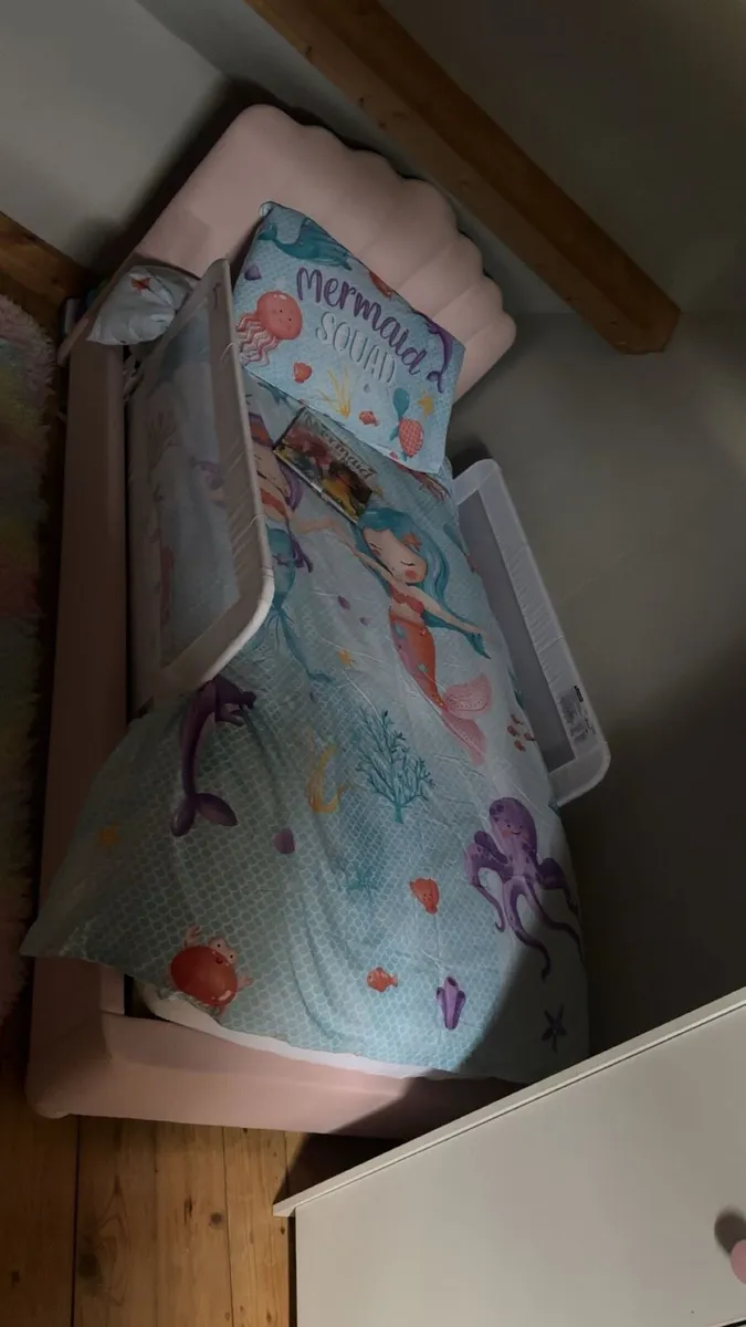 Girls Single bed - Image 3
