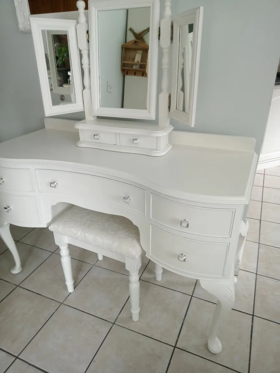 Dressing Table - Image 2