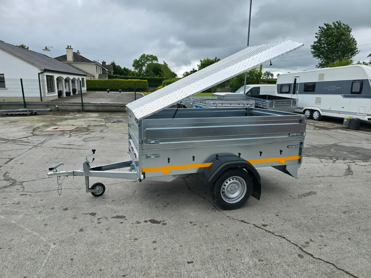 7x4 trailer with cover - Image 1