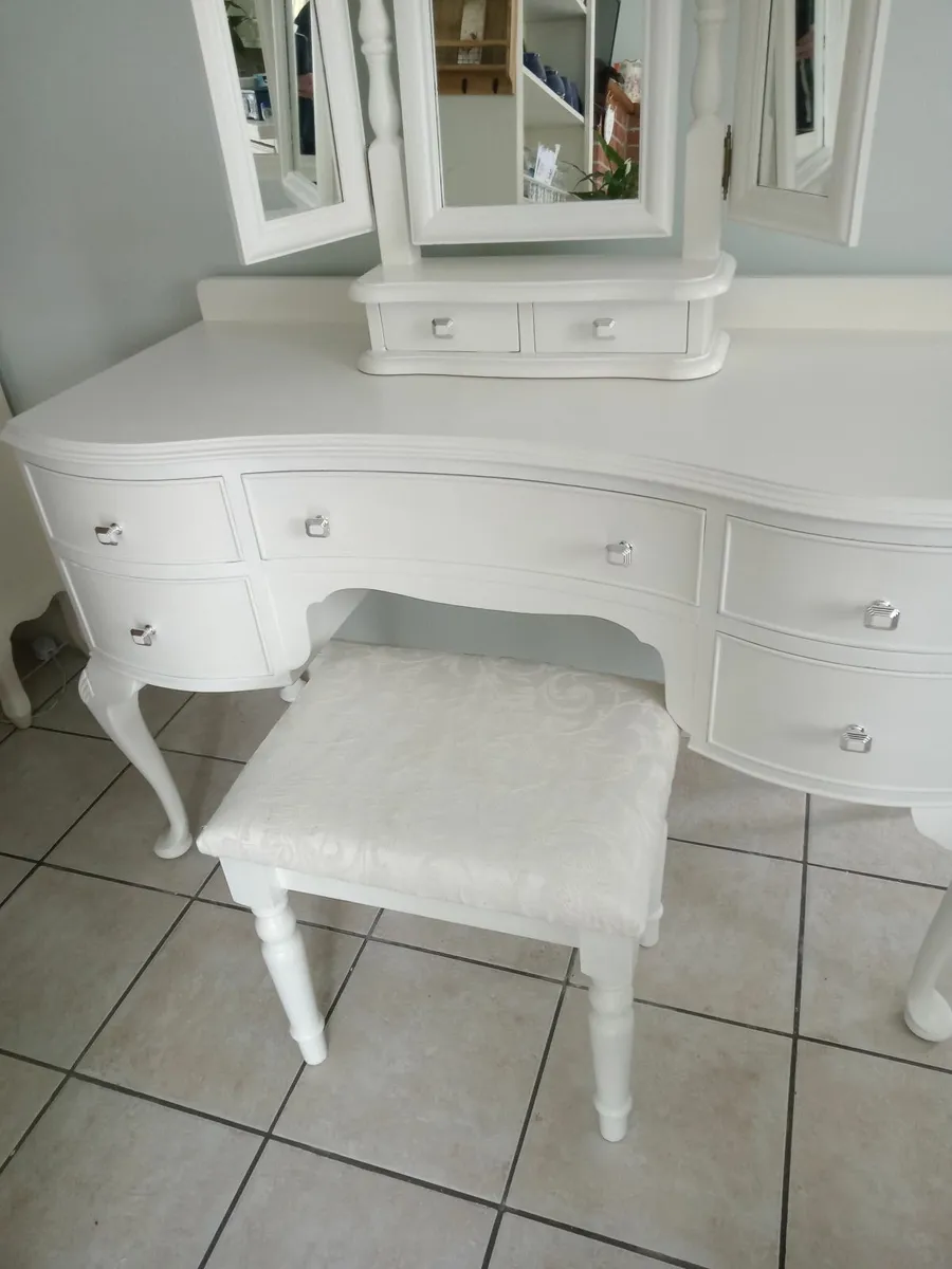 Dressing Table - Image 3