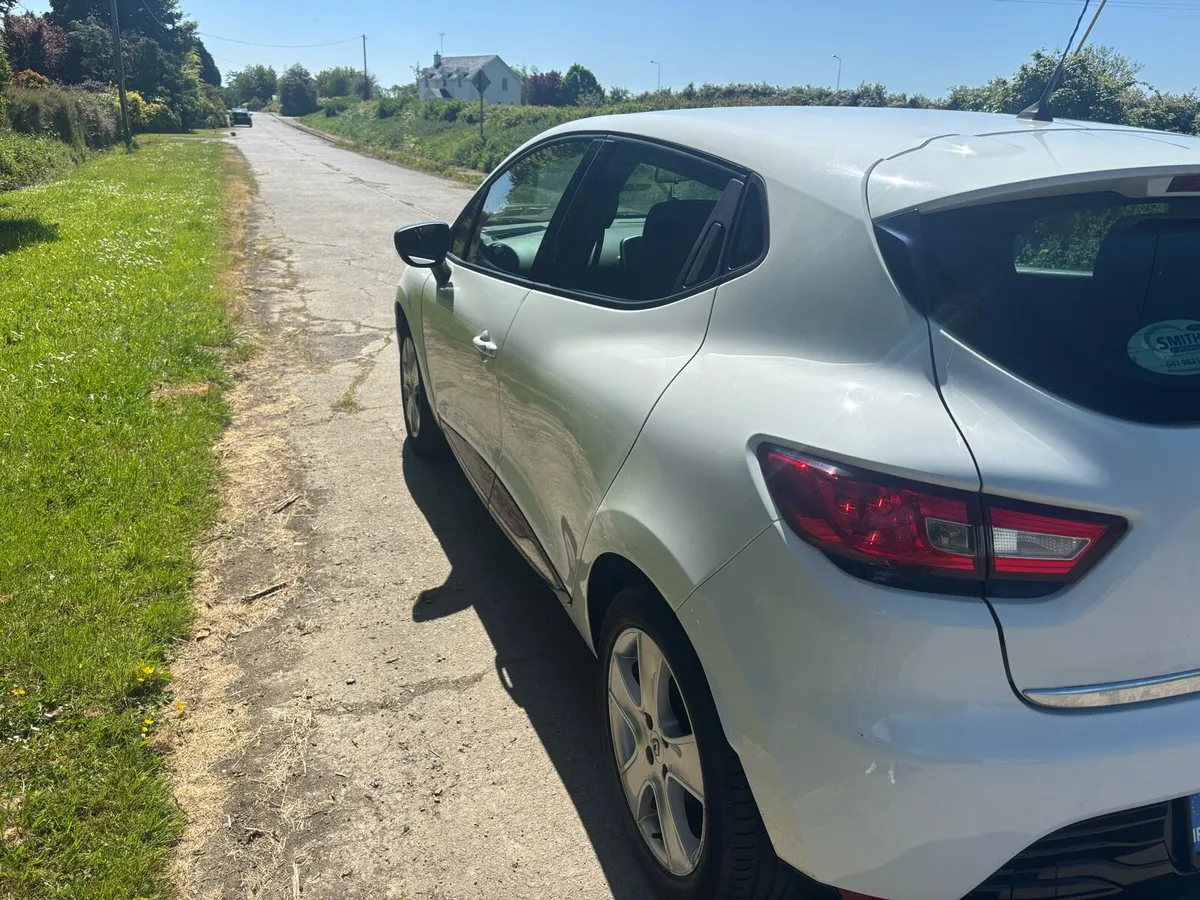 Renault Clio Dynamique 1.2 2016 - Image 2