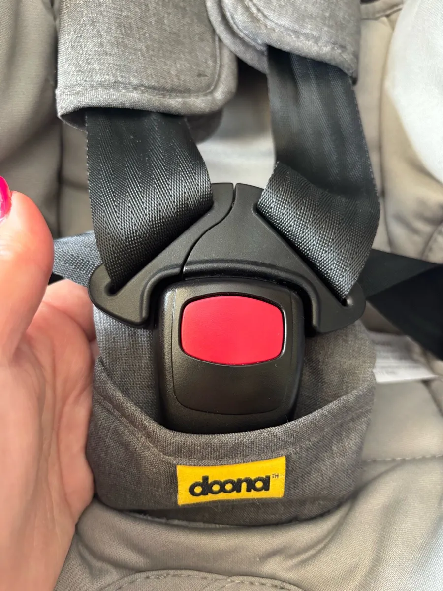 Doona carseat/stroller - Image 4