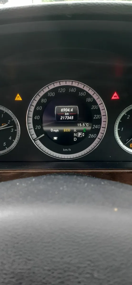 Mercedes-Benz E-Class 2013 - Image 3