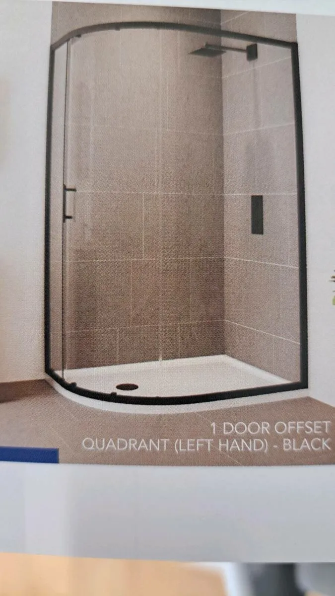 Shower tray and door - Image 1