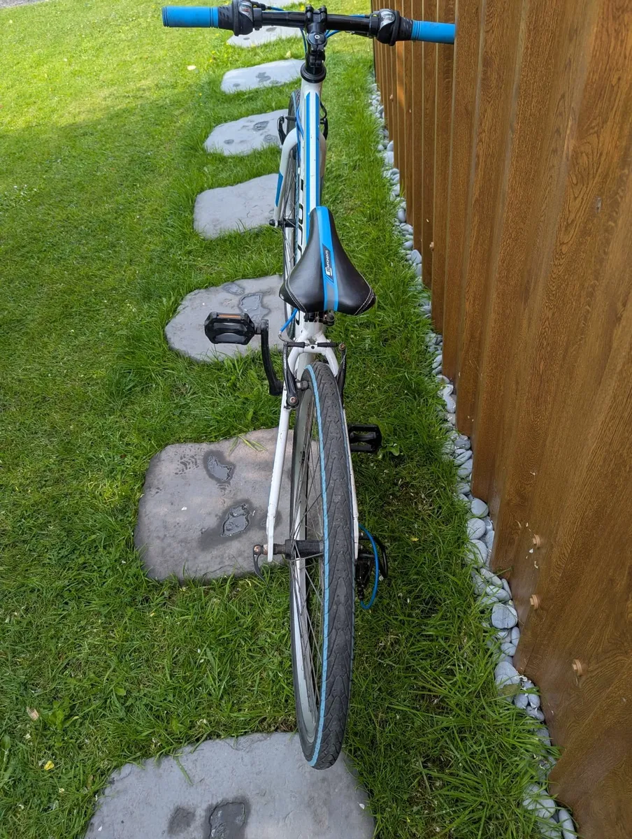 Kids bike - Image 1