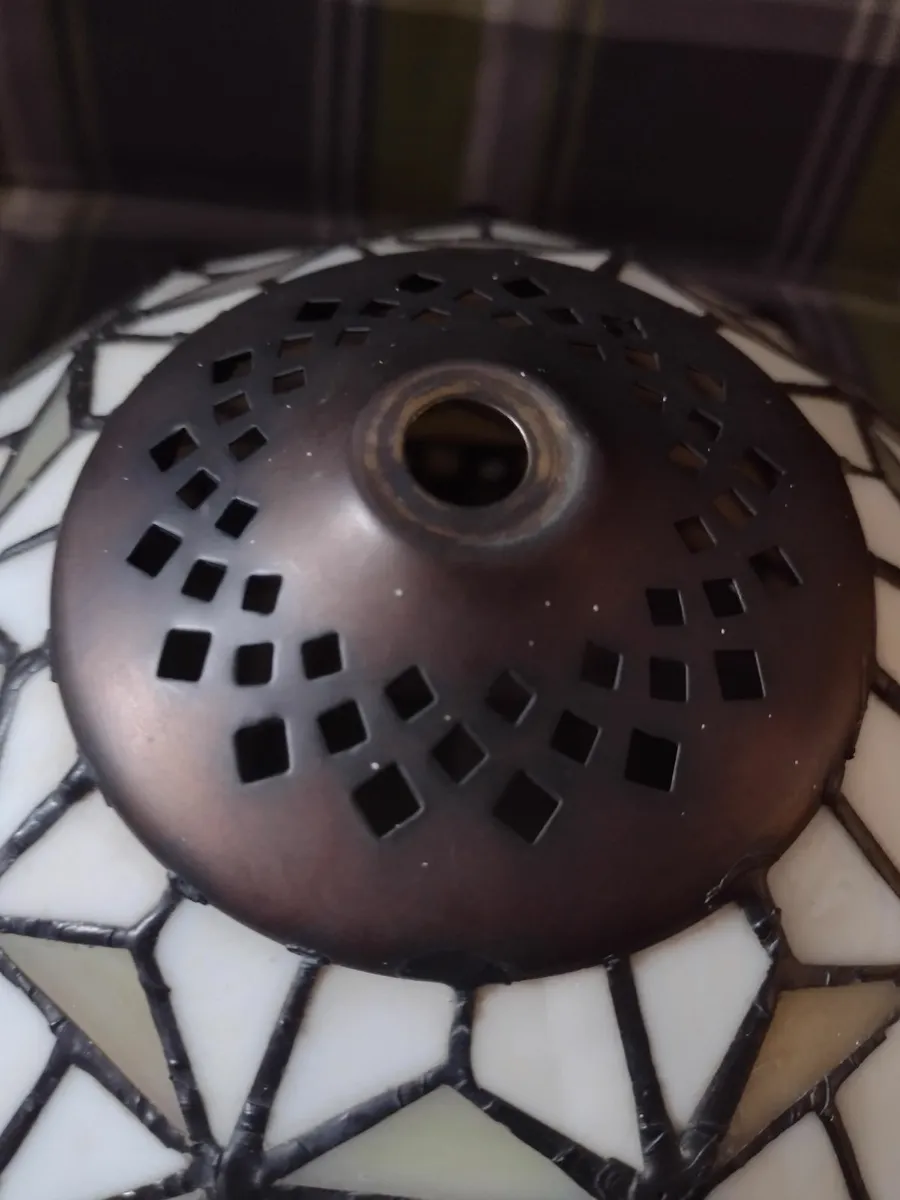 Heavy Tiffany lamp shade - Image 3