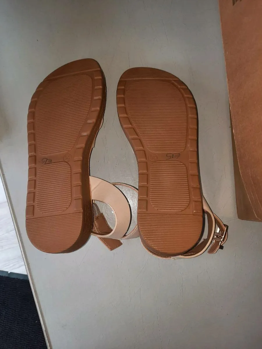 New Look Sandals - Image 3