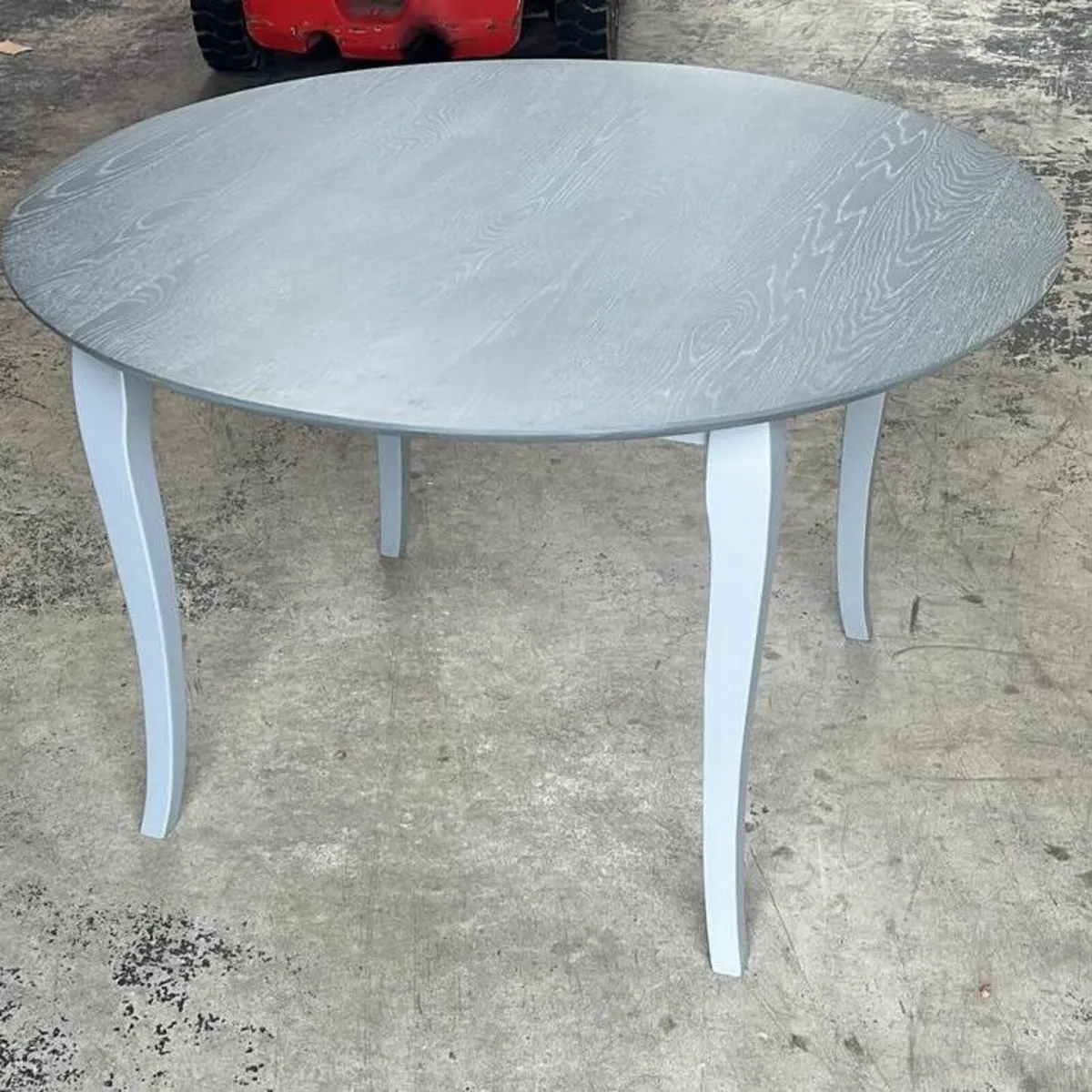 Round 4ft table with 4 chairs NEW - Image 1