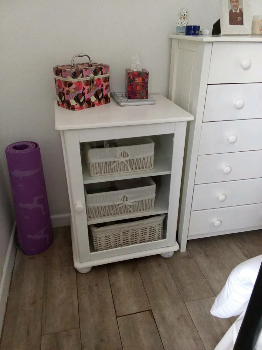 Bookcase and display case - Image 3