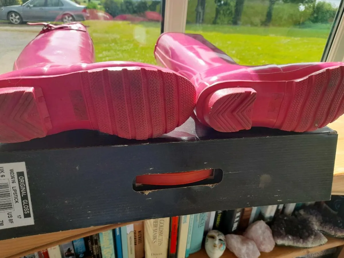 Boots - Image 2