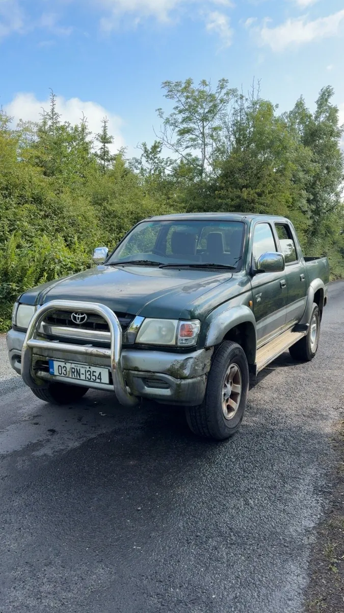 Toyota Hilux - Image 2