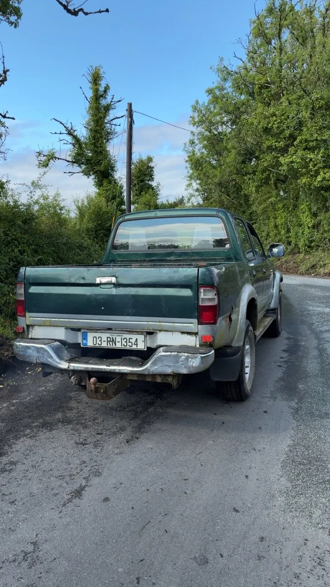 Toyota Hilux - Image 4