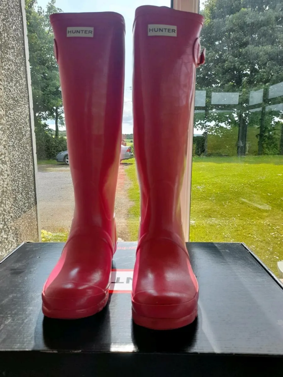 Boots - Image 1
