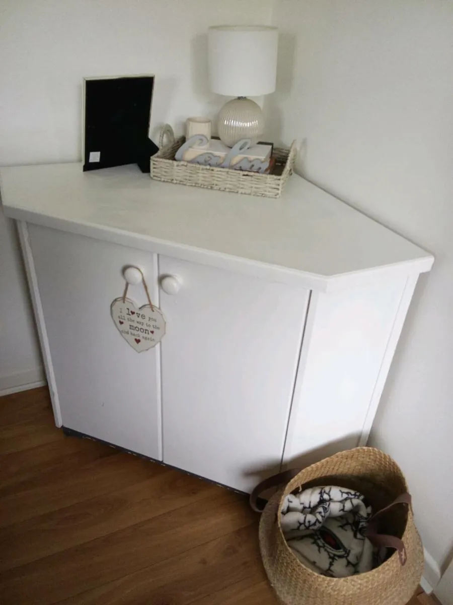 Tv stand hand made - Image 1