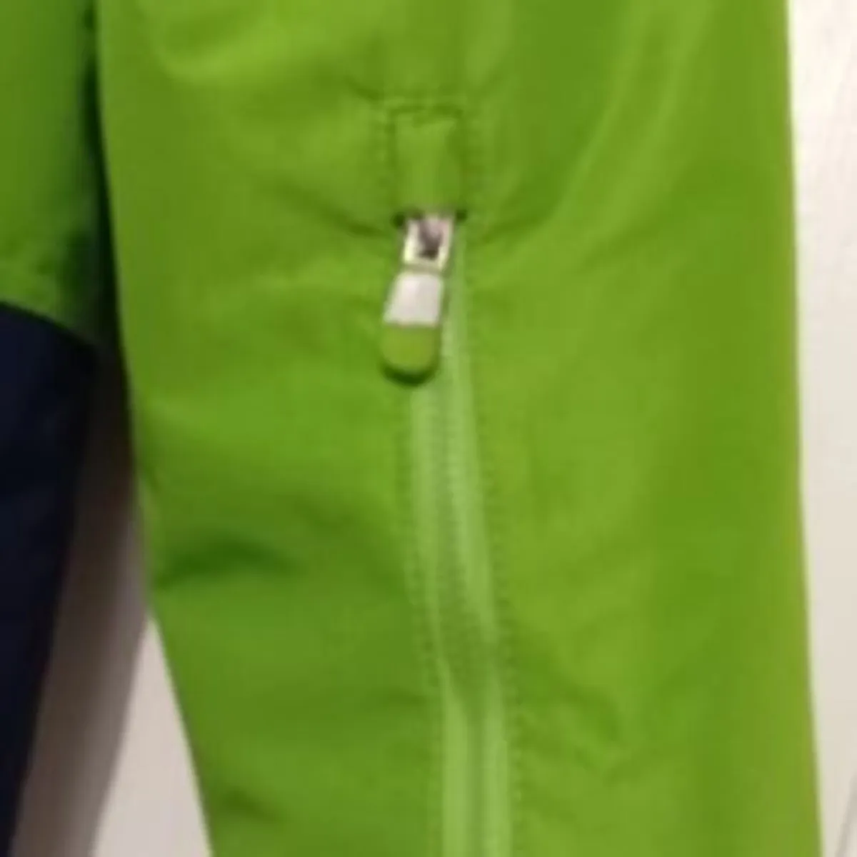 NEW Boys Jacket 11-12yrs - Image 2