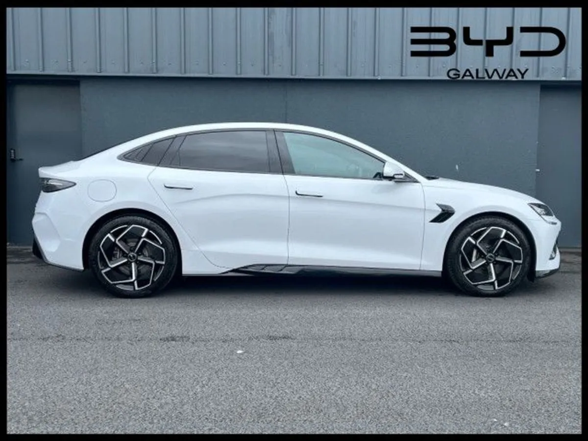 BYD SEAL Excellence AWD 530BHP - Image 2