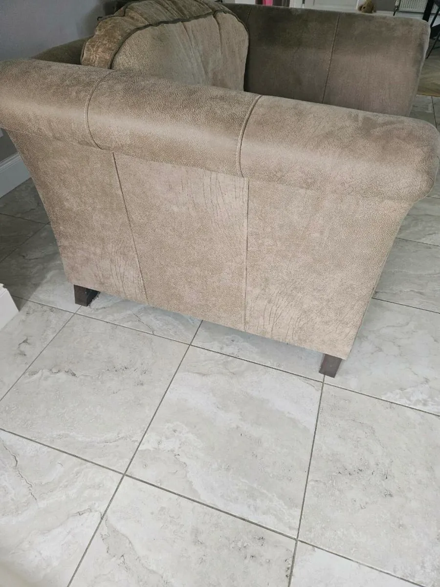 Arm Chair - Image 3