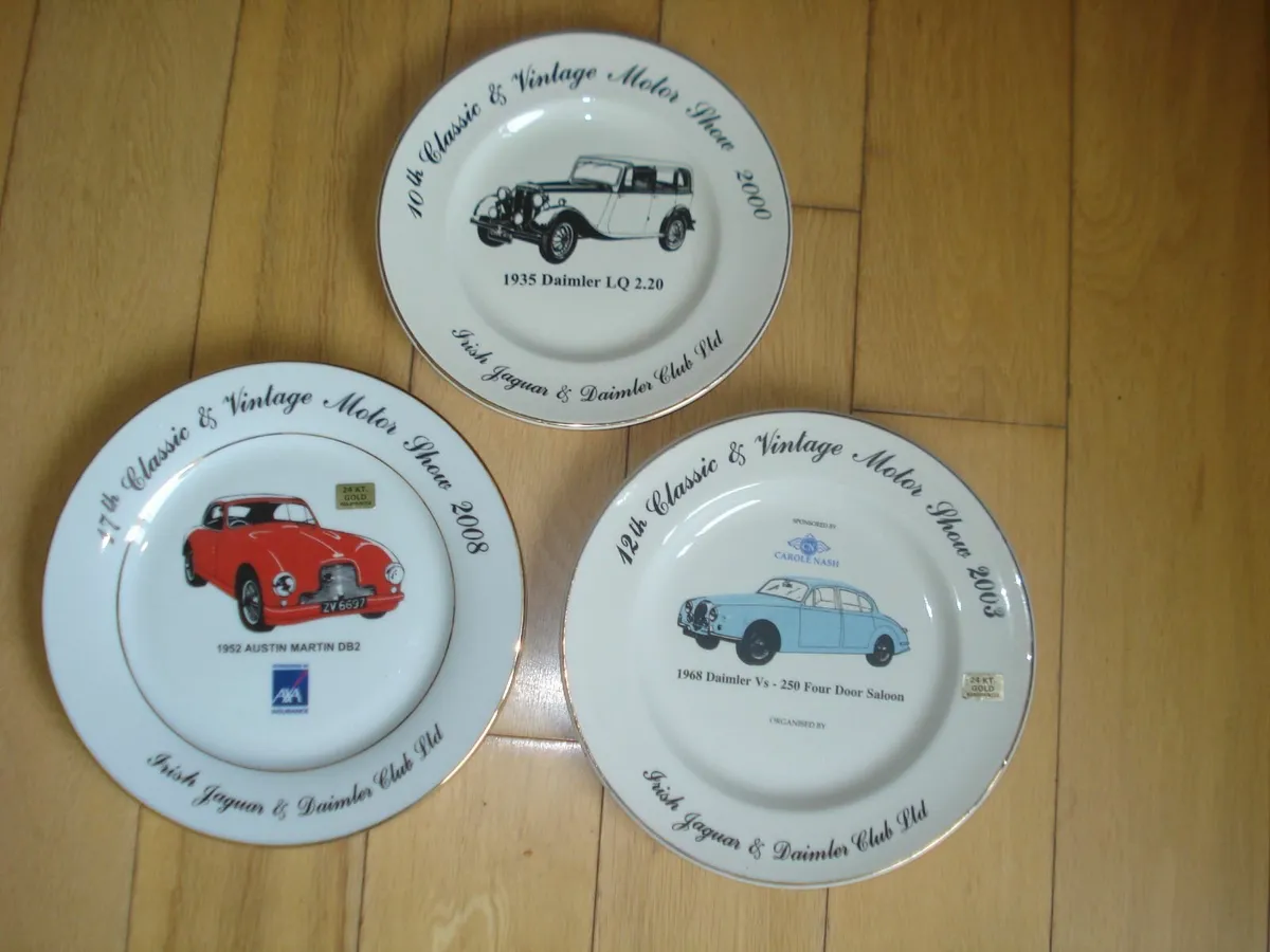 IRISH JAGUAR & DAIMLER CAR CLUB SHOW PLATES. - Image 2