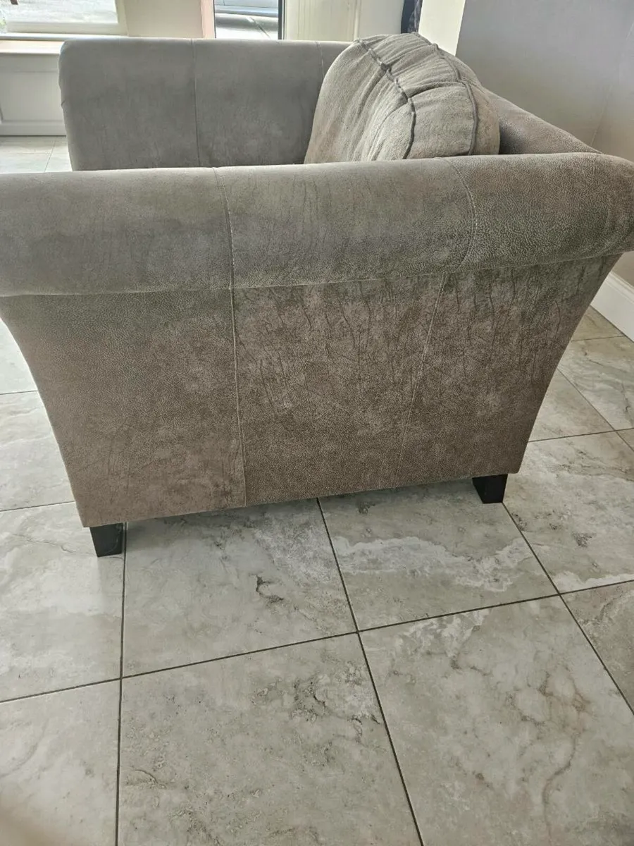 Arm Chair - Image 4