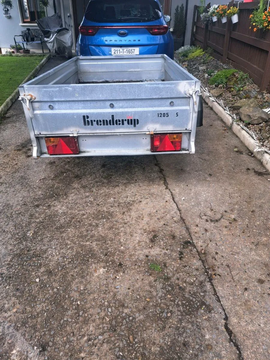 Selling a lovely 7x4 trailer - Image 3