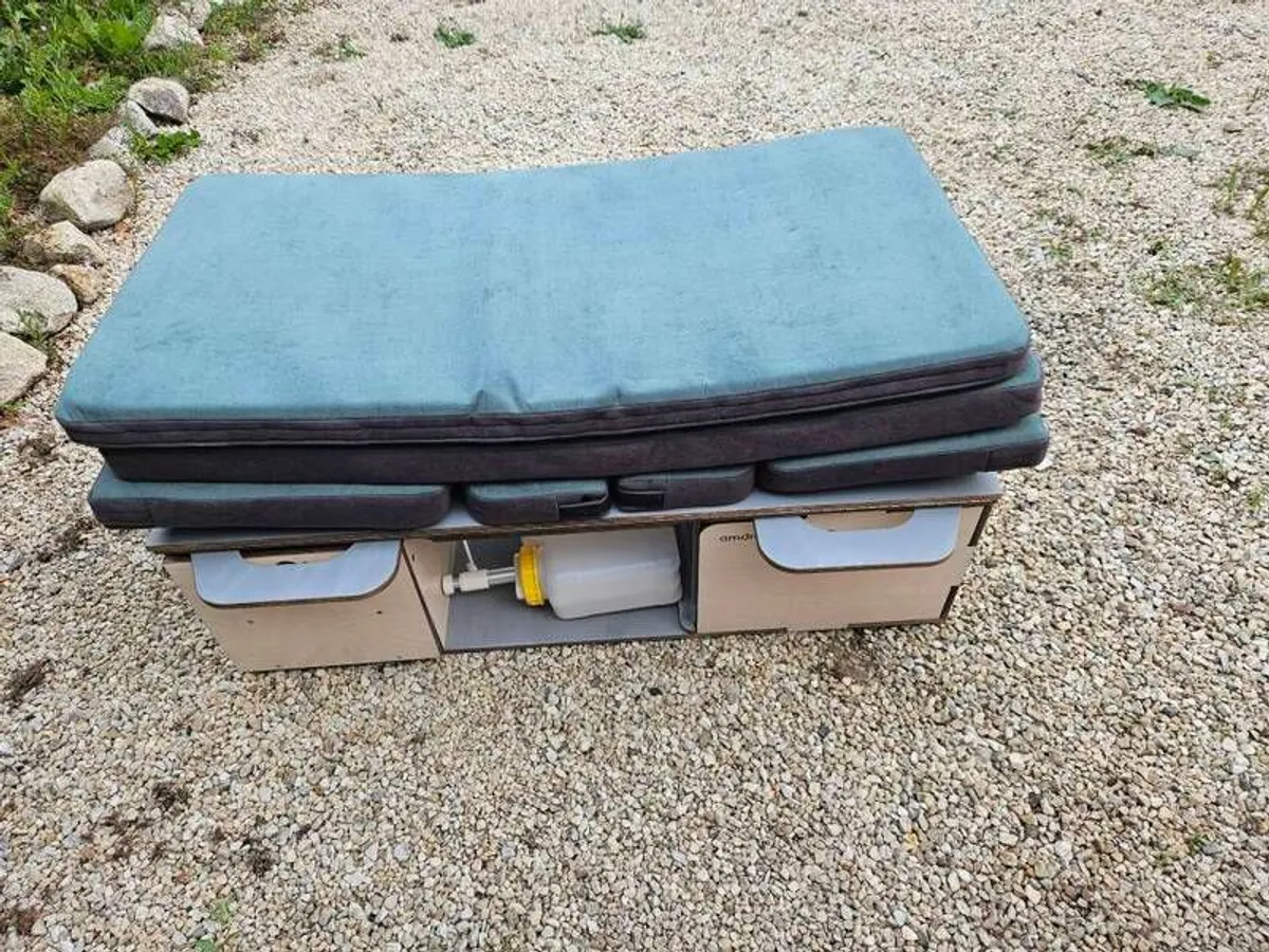 camping Amdro Boot jump - Image 1