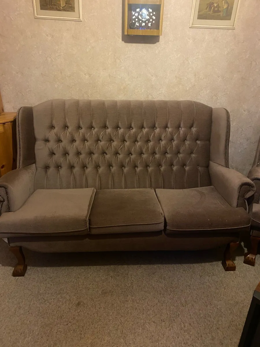 3 piece couch with matching arm chair - Image 1