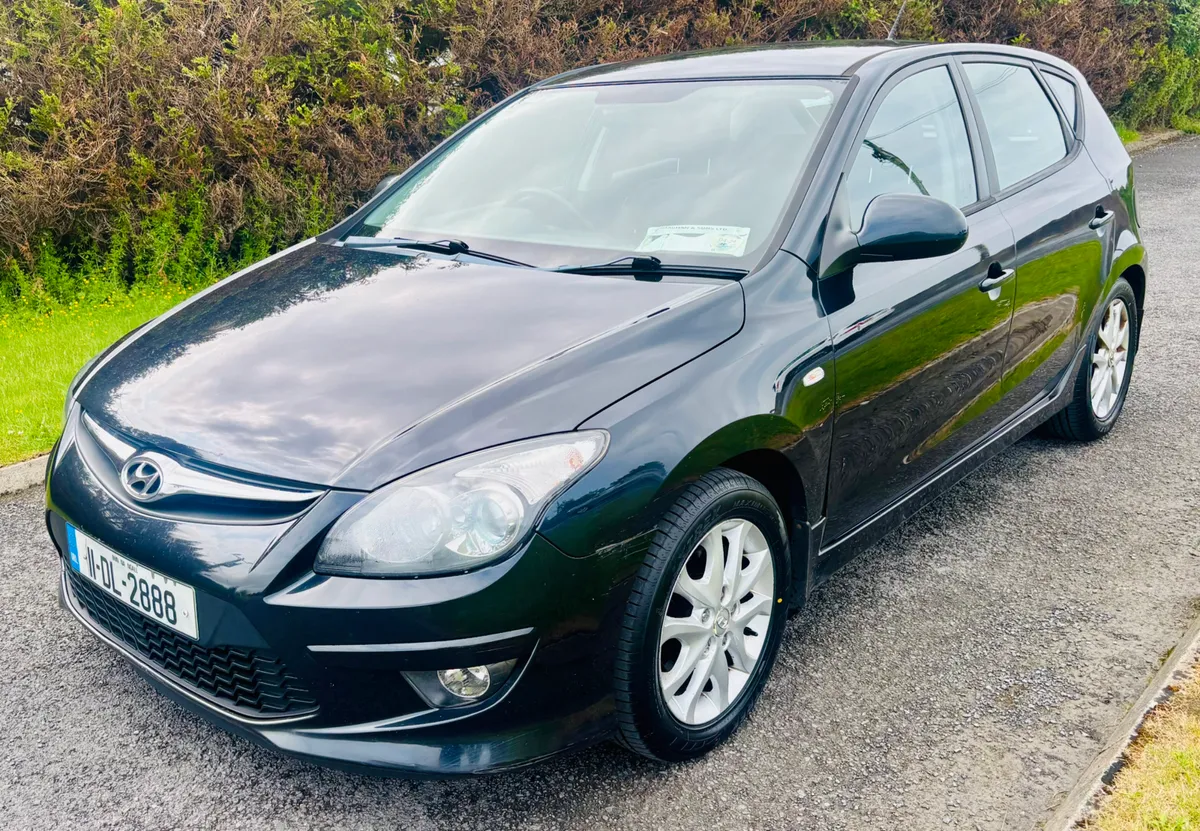 2011 HYUNDAI I30 Diesel - Image 1
