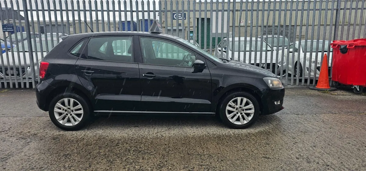 2013 Volkswagen Polo Manual (Low milage) - Image 4