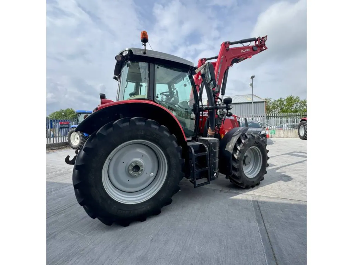 MASSEY FERGUSON 6713S - Image 2