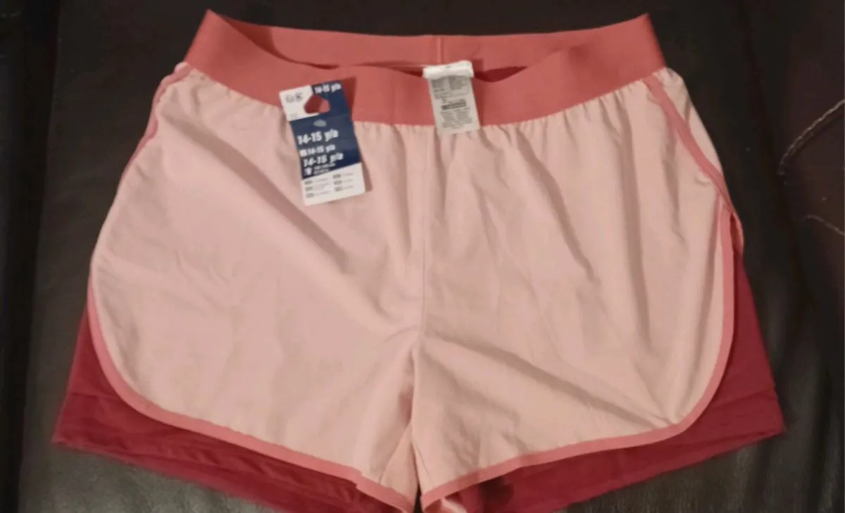 NEW Sports Shorts XS/S - Image 2