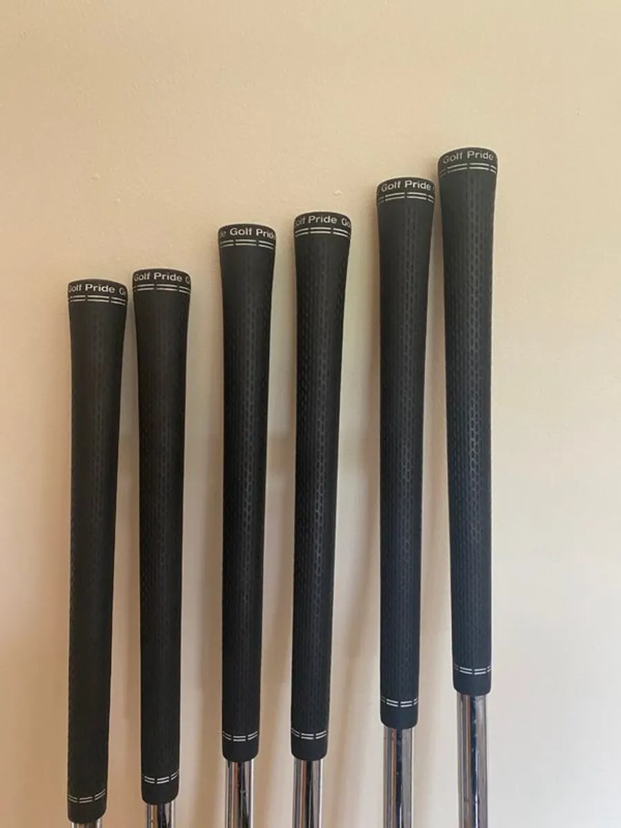 Golf Clubs: Callaway irons, 5 - PW. - Image 4