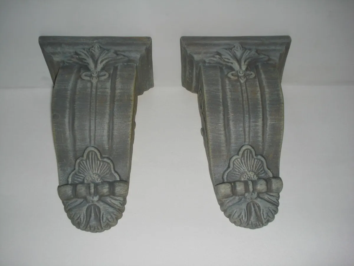 PAIR PLASTER WALL CORBELLS. - Image 4