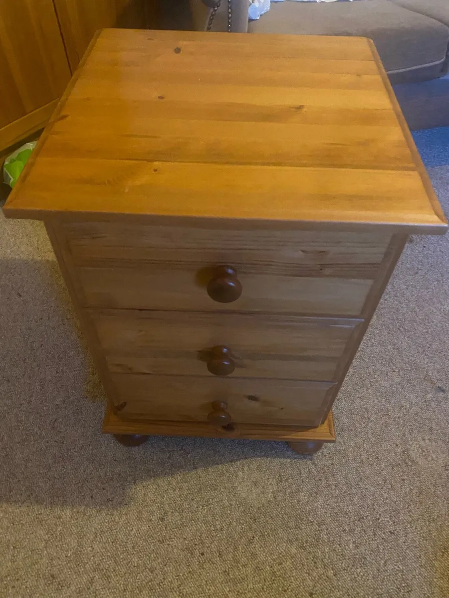 Bed side locker
