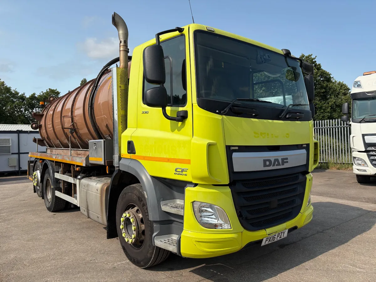DAF CF330 SLURRY TANKER - Image 1