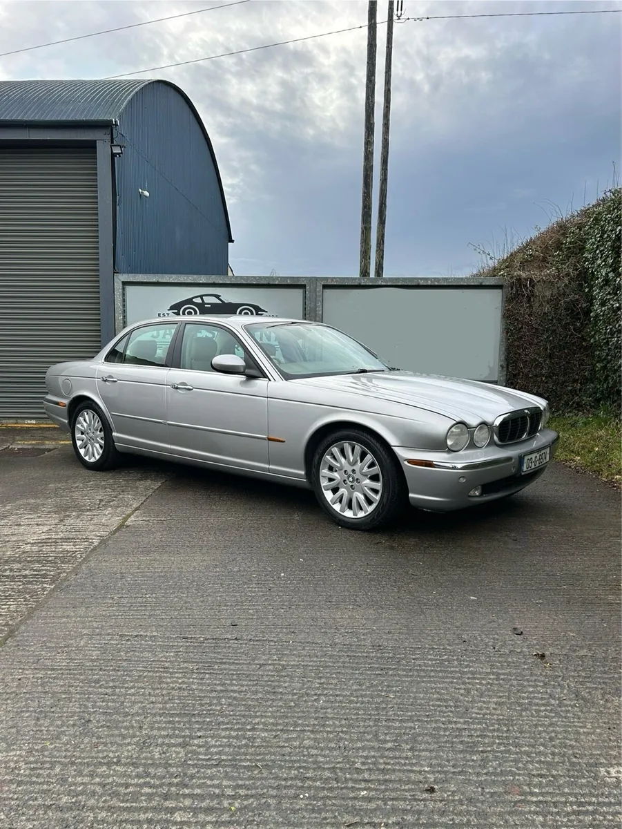 Jaguar XJ6 LWB - Image 1